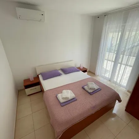 Popic * באסקה וודה