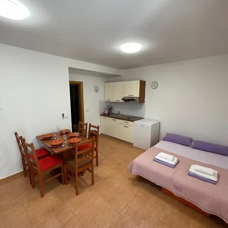 Popic Apartament *